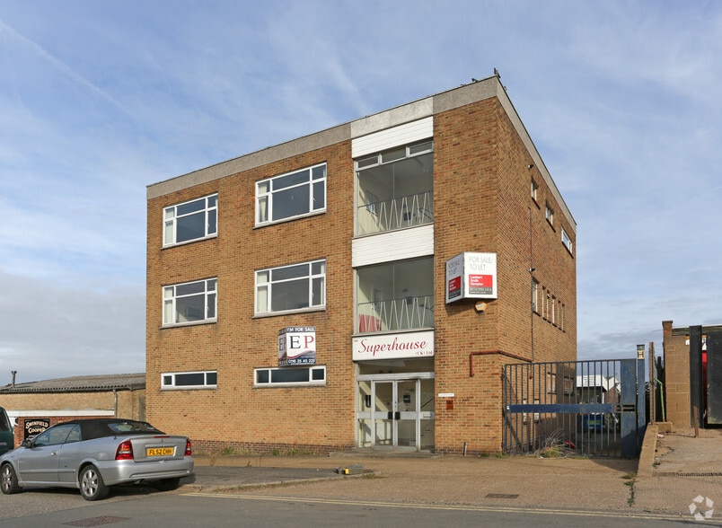 66 Commercial Sq, Leicester for lease - Primary Photo - Image 1 of 2
