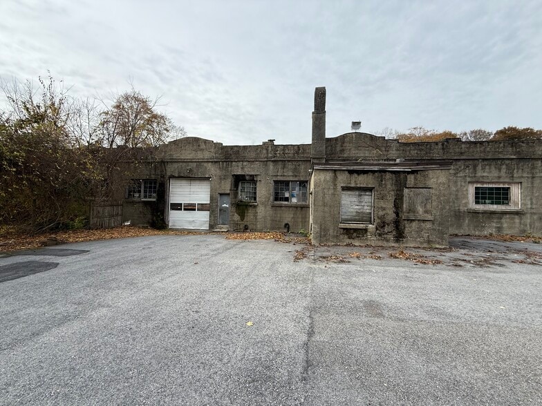 22 Richmond Ave, Worcester, MA for sale - Building Photo - Image 2 of 31