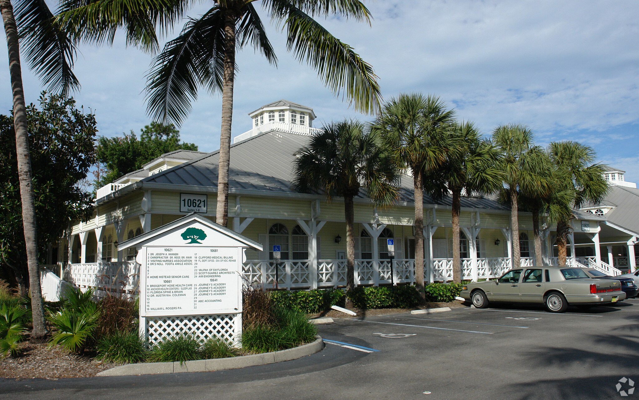 1062110681 Airport Pulling Rd, Naples, FL 34109