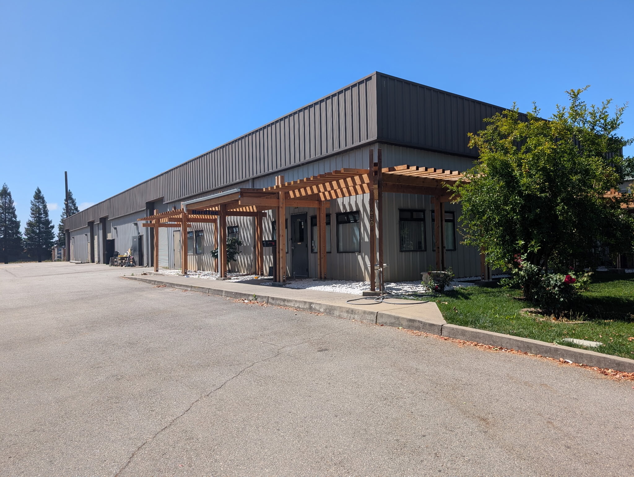 230 Mayock Rd, Gilroy, CA for lease Building Photo- Image 1 of 7