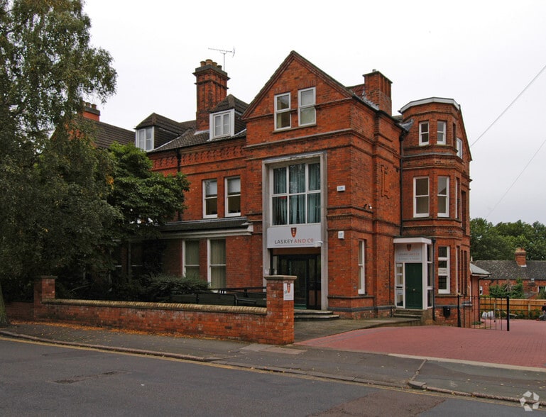 26-28 Headlands, Kettering for sale - Primary Photo - Image 1 of 1