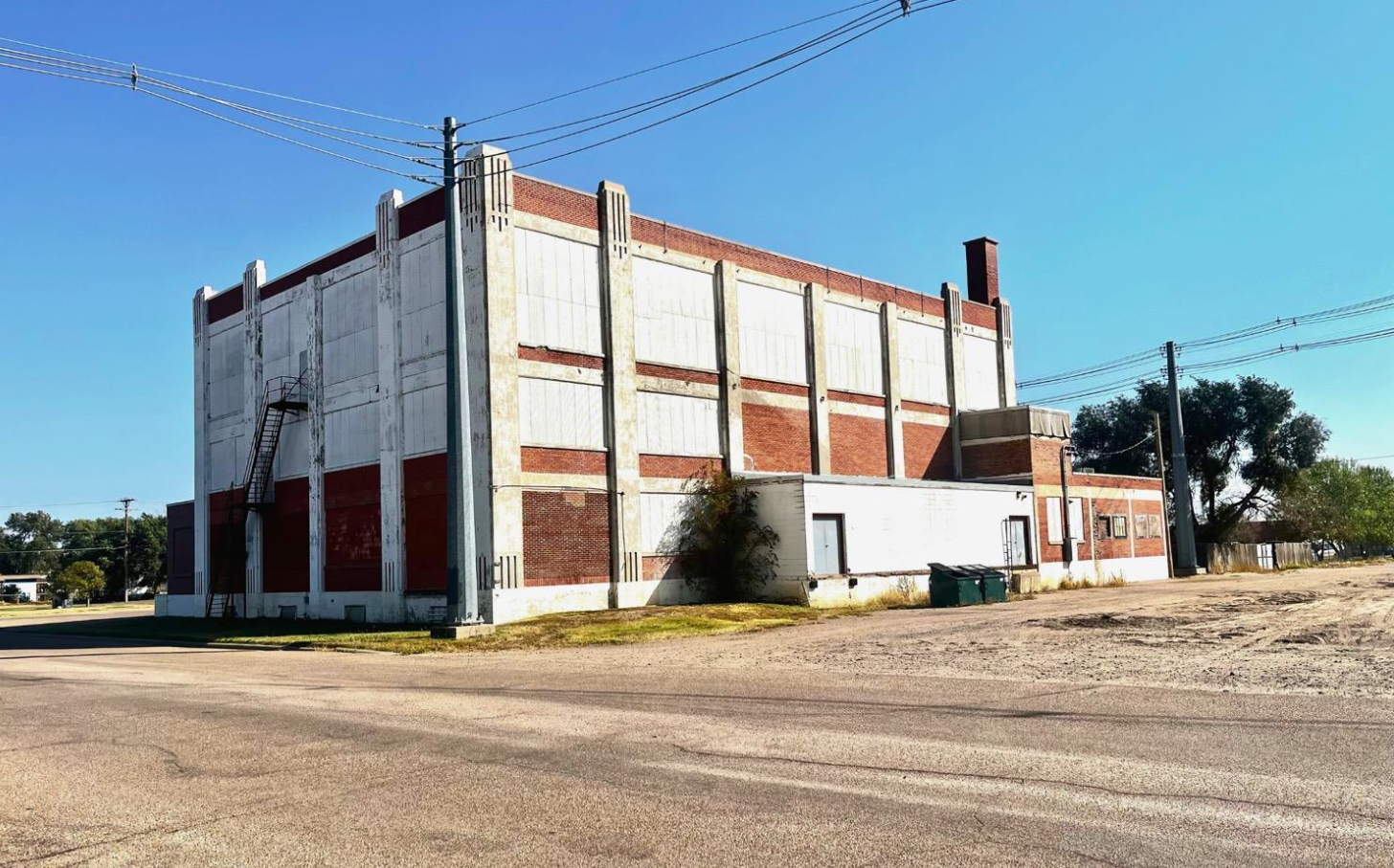 102 N 11th St, Garden City, KS for sale Building Photo- Image 1 of 2