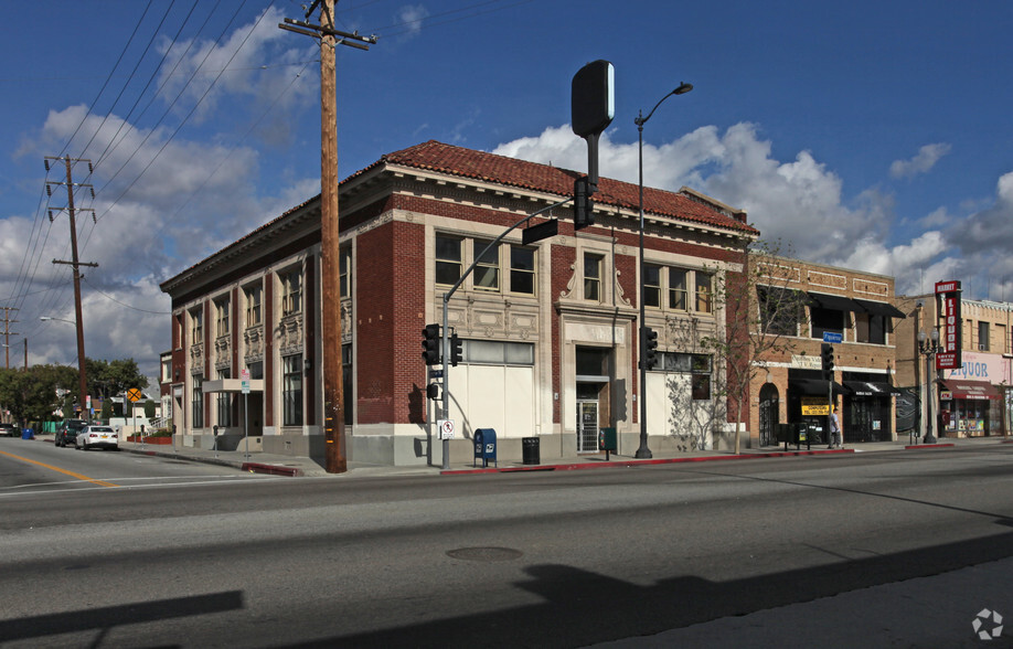 5601 N Figueroa St, Los Angeles, CA for lease - Building Photo - Image 1 of 7