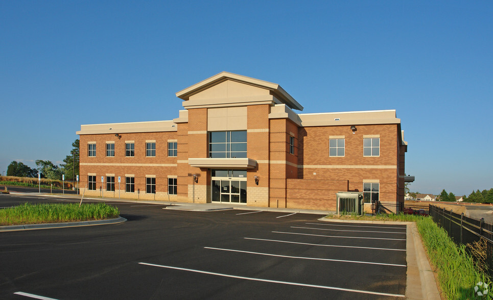 11940 Carolina Place Pky, Pineville, NC, 28134 - Office Space For Lease ...