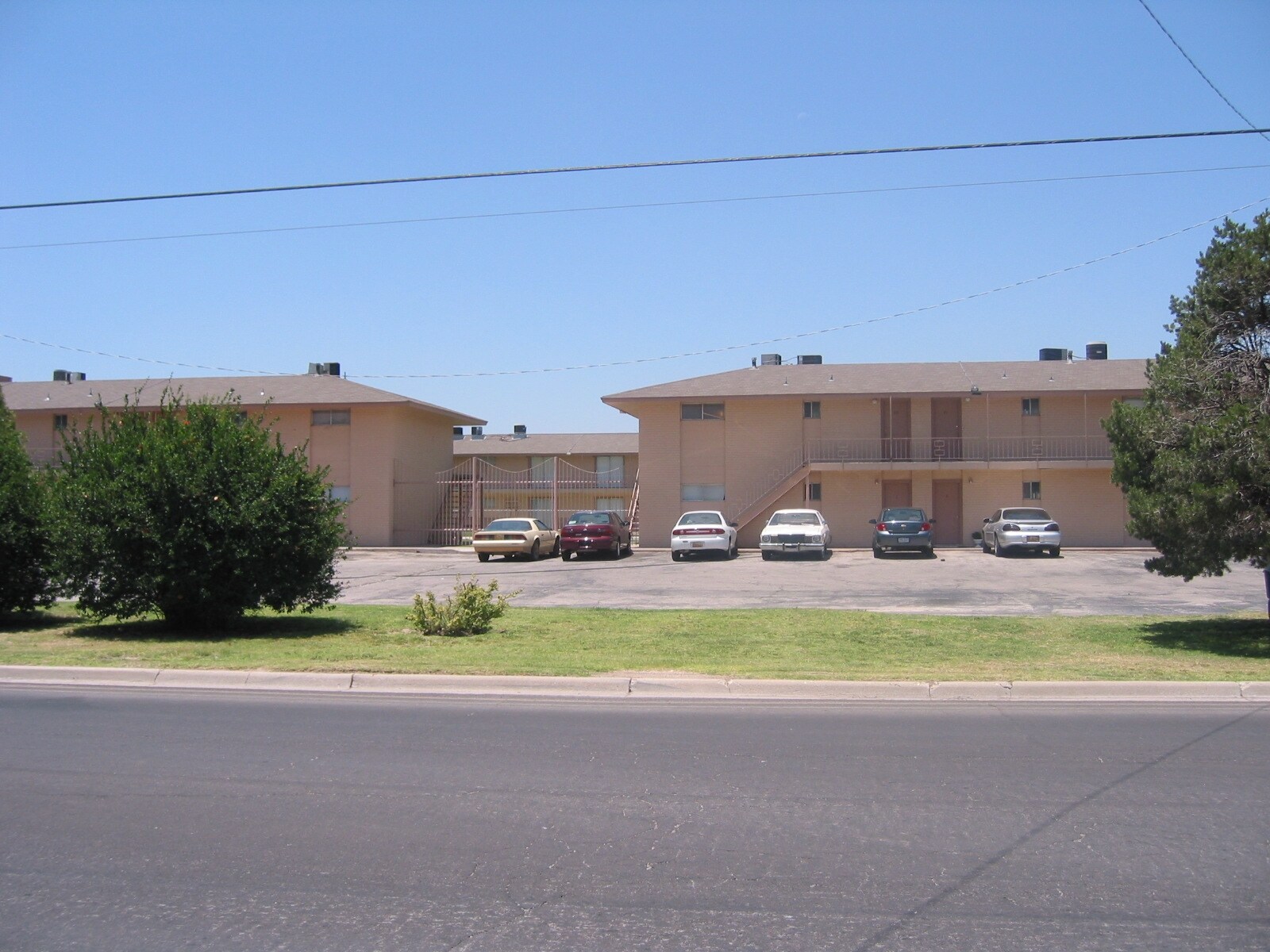 2021 N Jefferson St, Hobbs, NM, 88240 Apartment Property For Sale