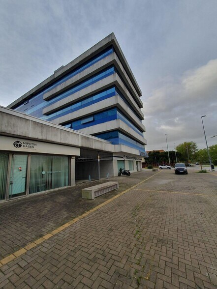 Office in SEVILLA for lease - Building Photo - Image 1 of 5