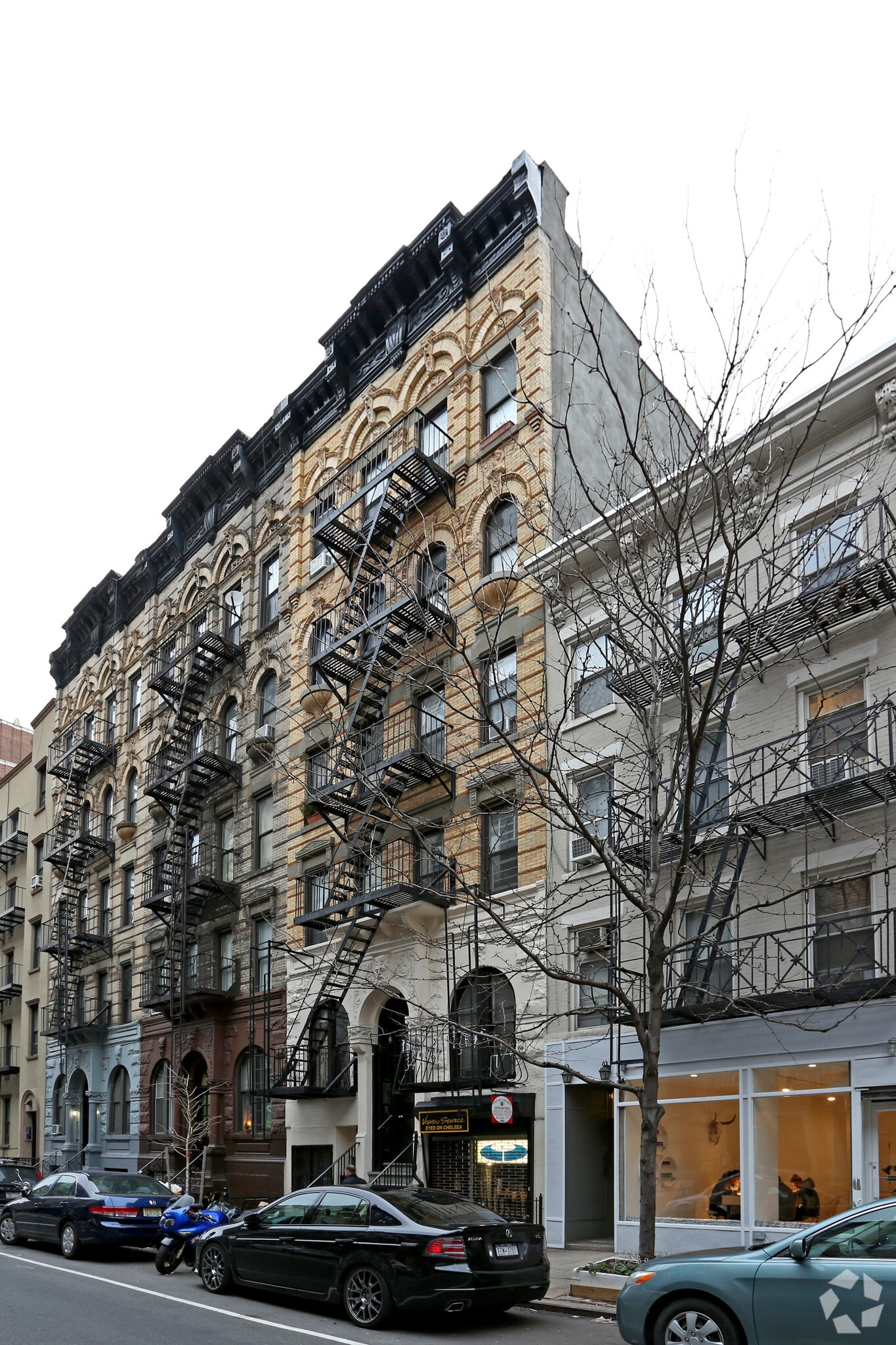 239 W 15th St, New York, NY for lease Primary Photo- Image 1 of 4