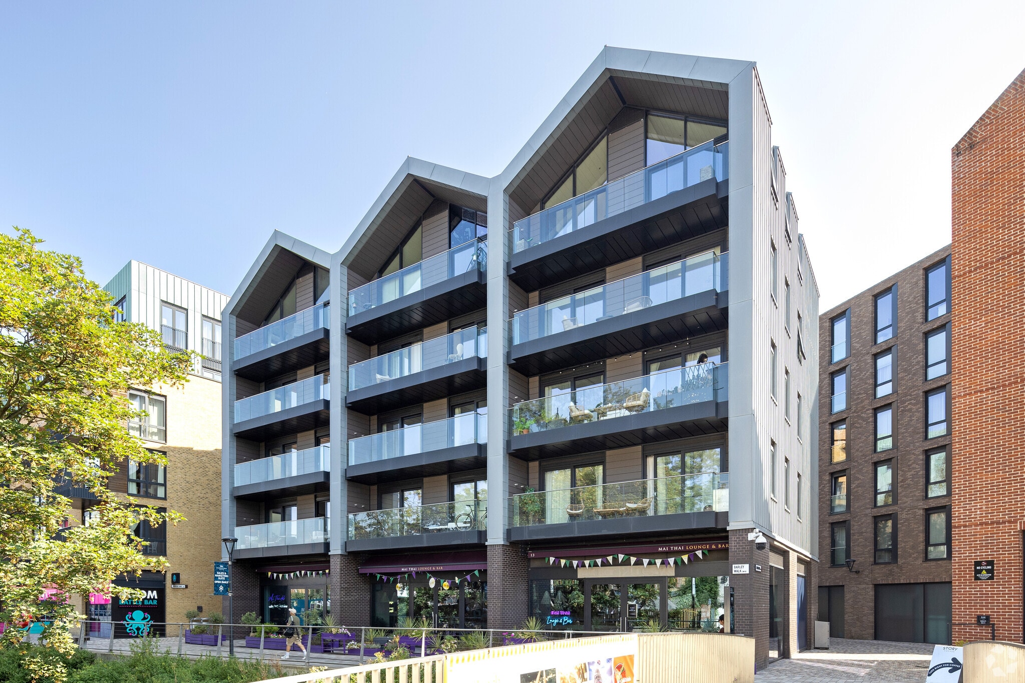 Drapers Yard, London for lease Primary Photo- Image 1 of 4