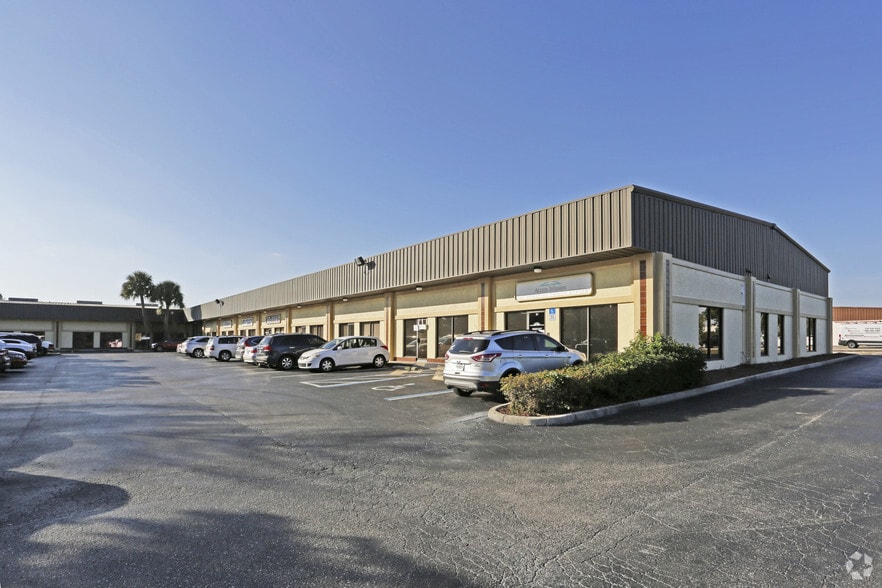 11270 Metro Pky, Fort Myers, FL for sale - Primary Photo - Image 1 of 1