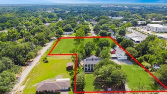 902 Richmond Pky, Richmond TX - Bank Owned Property