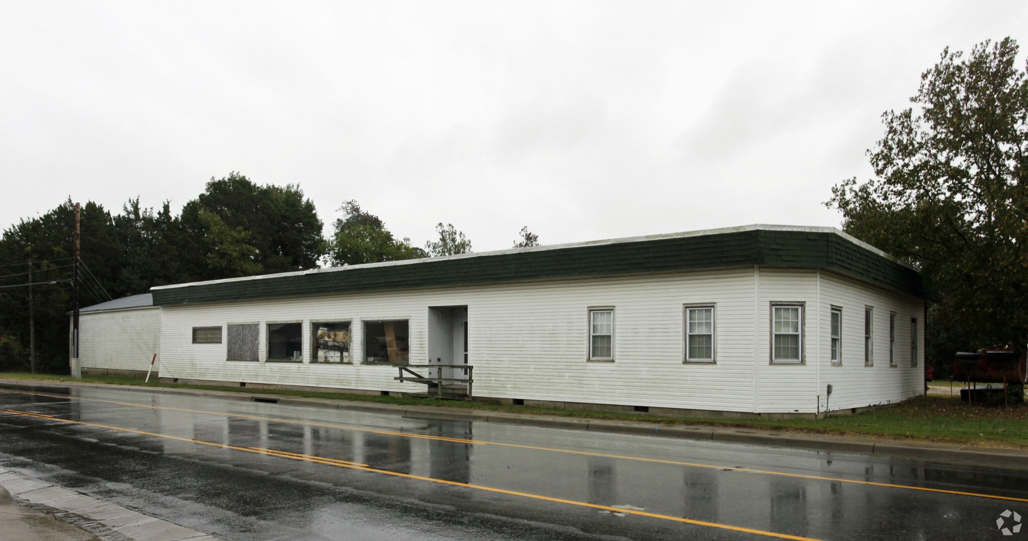 605 W Main St, Smithfield, VA for sale Primary Photo- Image 1 of 1