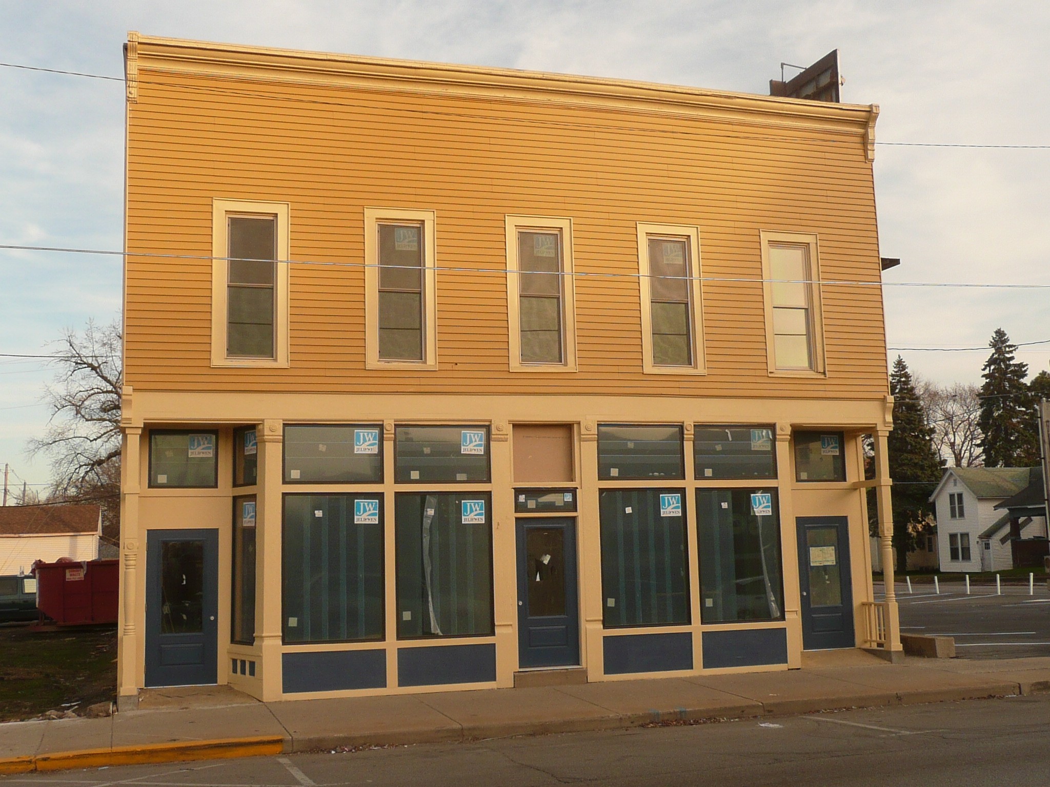 2219 Broadway, Fort Wayne, IN for sale Primary Photo- Image 1 of 1