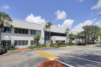 1201 W Cypress Creek Rd, Fort Lauderdale, FL for lease Building Photo- Image 2 of 6