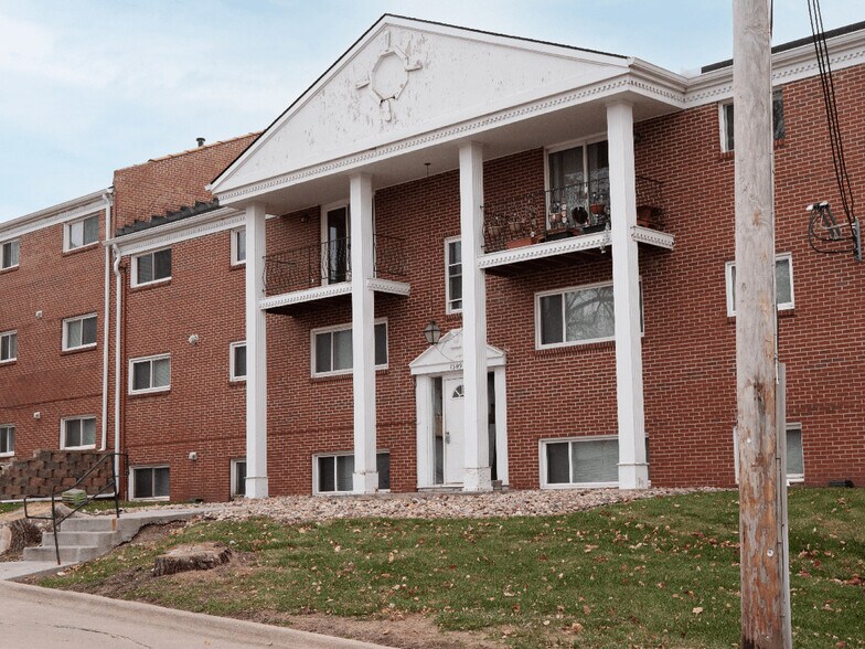 7301 Corby St, Omaha, NE 68134