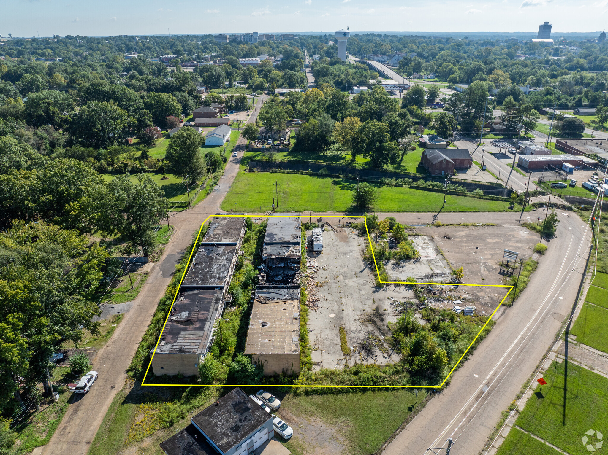 1075 Maderia Ave, Jackson, MS for sale Building Photo- Image 1 of 1