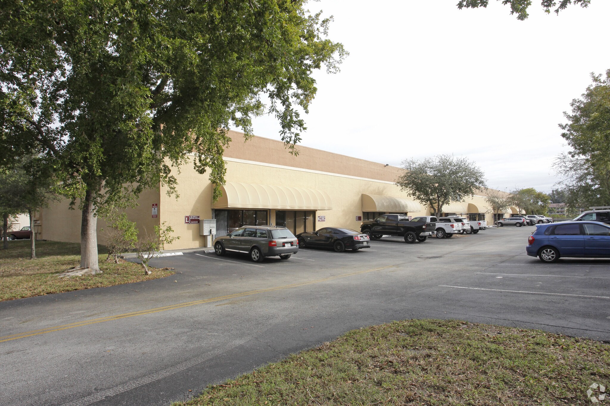 4350 NW 19th Ave, Pompano Beach, FL for sale Primary Photo- Image 1 of 1