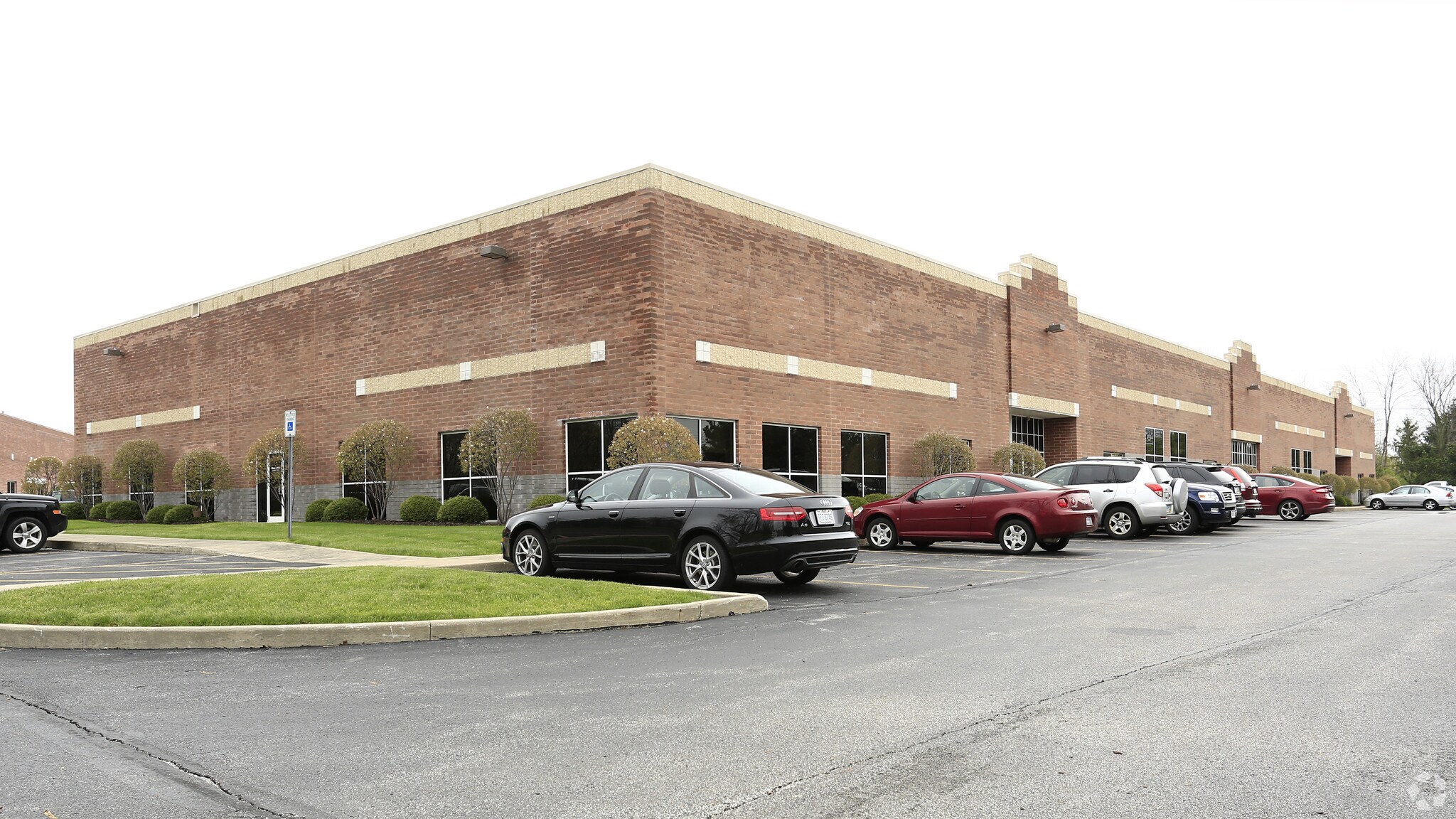 32425 Aurora Rd, Solon, OH 44139 David Round