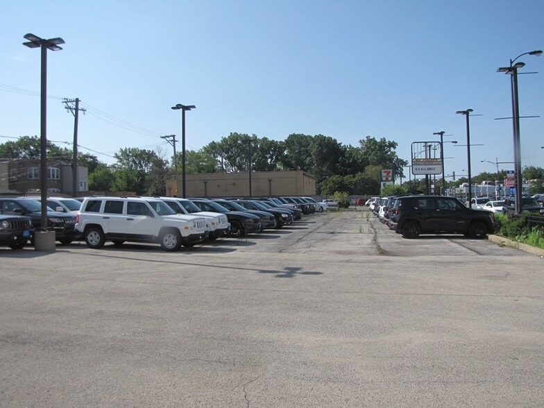 6017-6039 N Western Ave, Chicago, IL for sale - Building Photo - Image 2 of 13