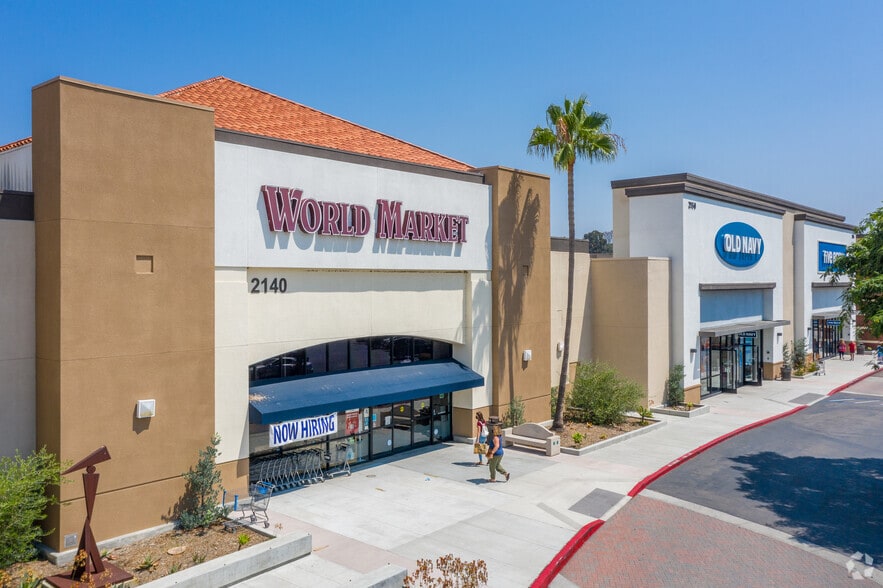 2110-2178 Vista Way, Oceanside, CA for lease - Building Photo - Image 1 of 22