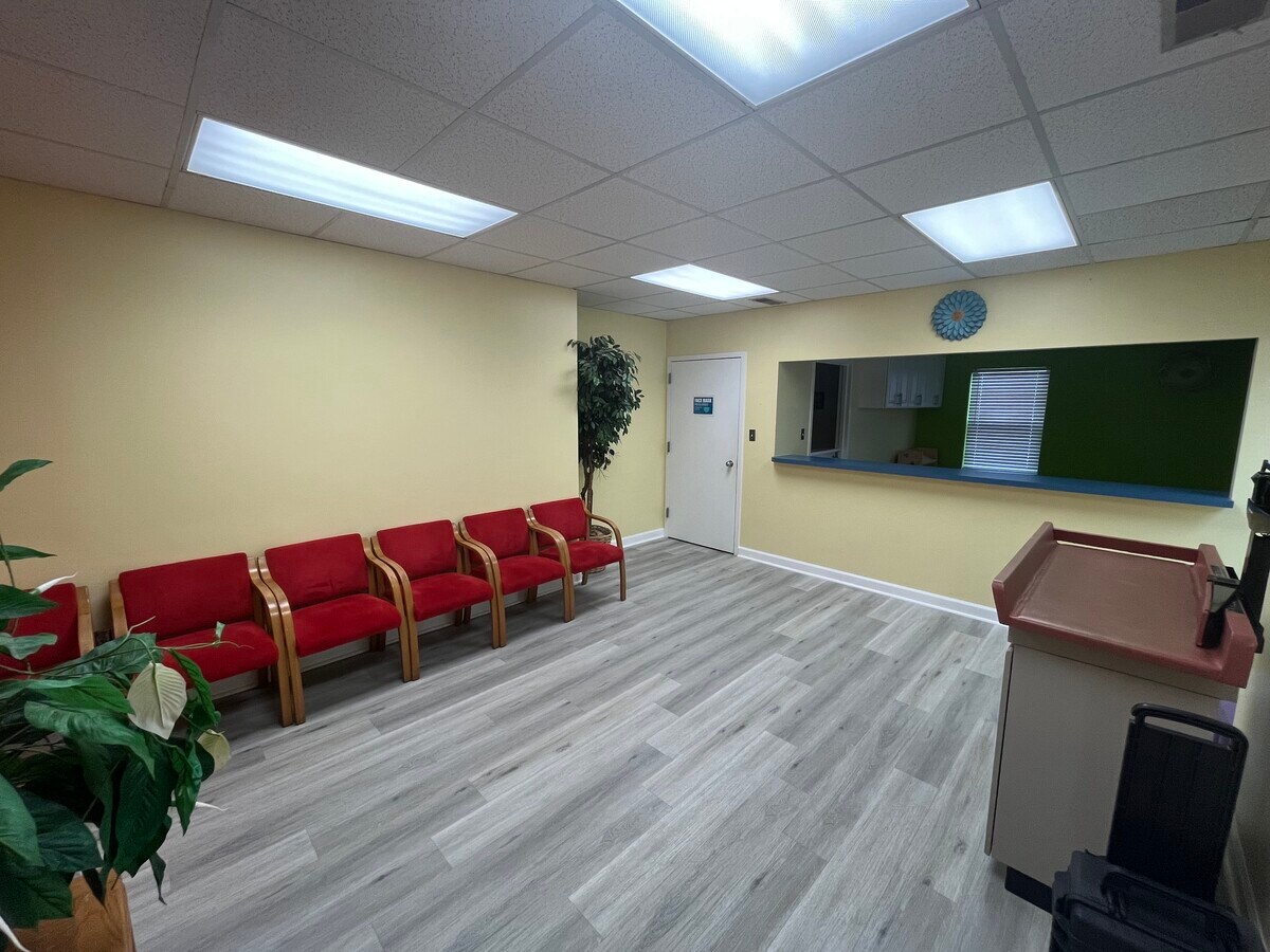 19500-19536 Doctors Dr, Germantown, MD 20874 - Unit 19514 - - Interior Photo - Image 1 of 4