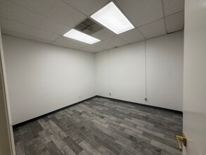 6040 Camp Bowie Blvd, Fort Worth, TX for lease Interior Photo- Image 2 of 6