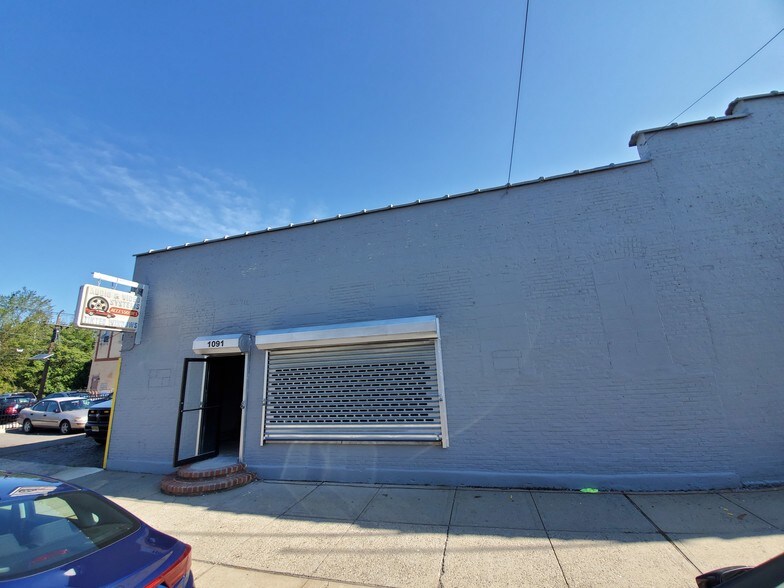 1091 E Grand St, Elizabeth, NJ 07201