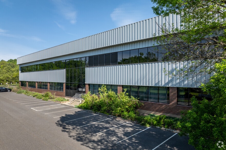 45 Technology Dr, Warren, NJ for sale - Building Photo - Image 3 of 6