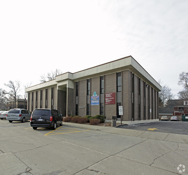 26657 Woodward Ave, Huntington Woods, MI for lease - Primary Photo - Image 1 of 18