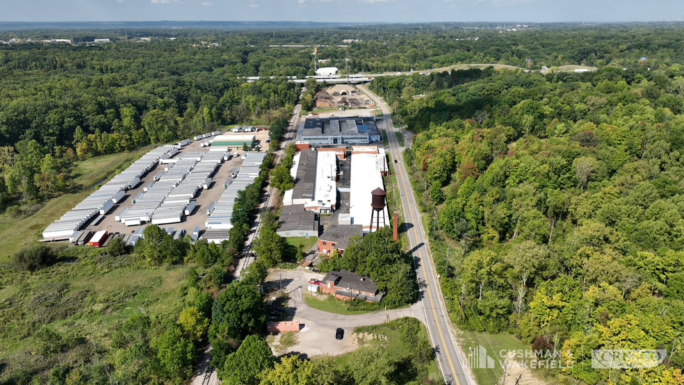 24350-24500 Solon Rd, Bedford Heights, OH for lease - Aerial - Image 3 of 4