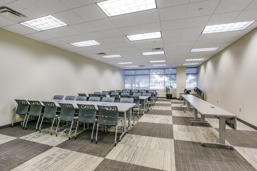 3400 Waterview Pky, Richardson, TX for lease - Interior Photo - Image 3 of 5