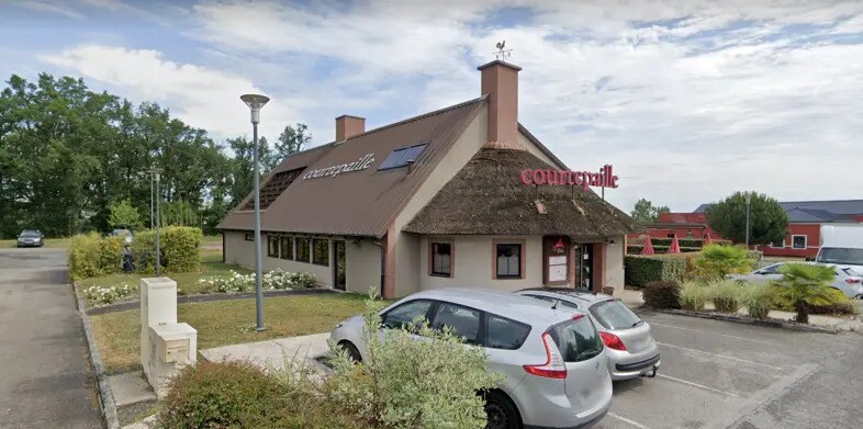 Industrial in Limoges for lease Building Photo- Image 1 of 3