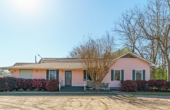 1143 Highway 42, Sumrall, MS for sale - Primary Photo - Image 1 of 11