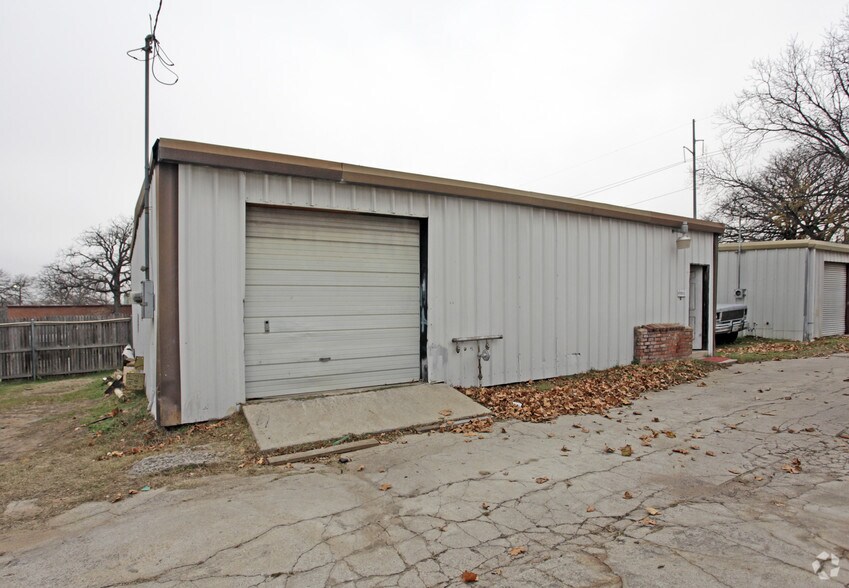 6720 NW 10th St, Oklahoma City, OK for sale - Primary Photo - Image 1 of 2