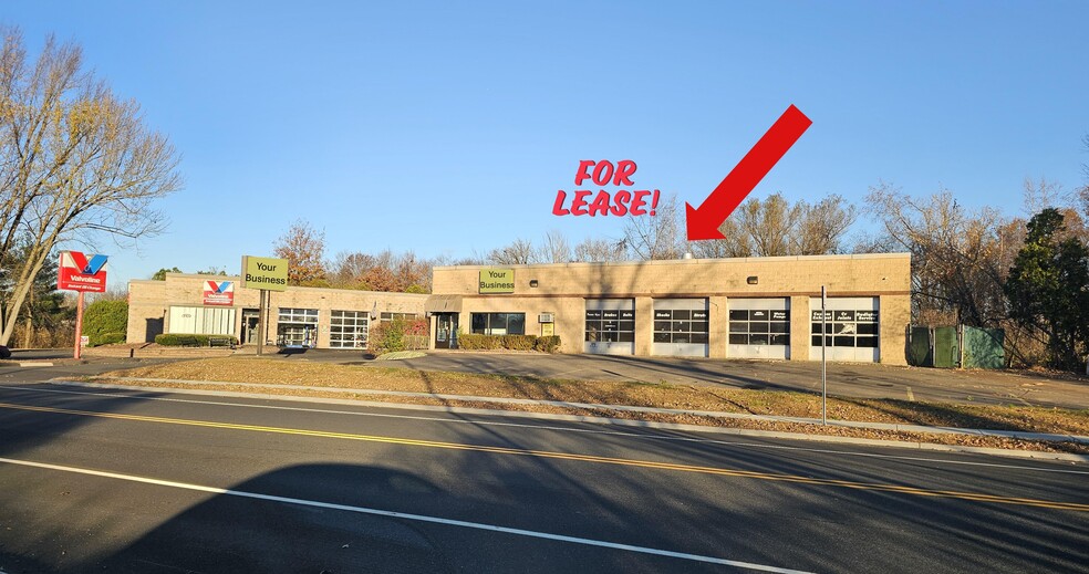 10 Cranbrook Blvd, Enfield, CT for lease - Building Photo - Image 3 of 14