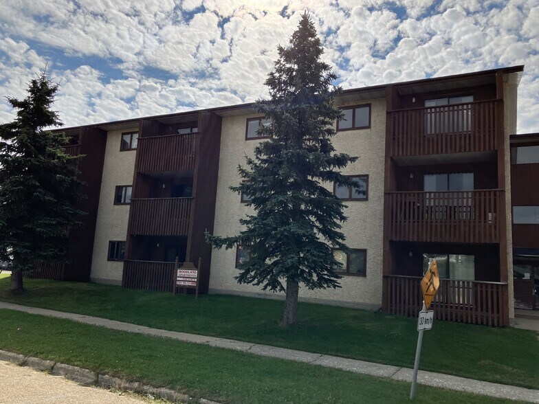 4939 Chalmers, Swan Hills, AB T0G 2C0