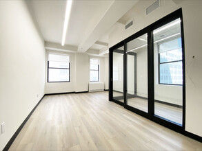 32 W 39th St, New York, NY for lease Interior Photo- Image 2 of 6