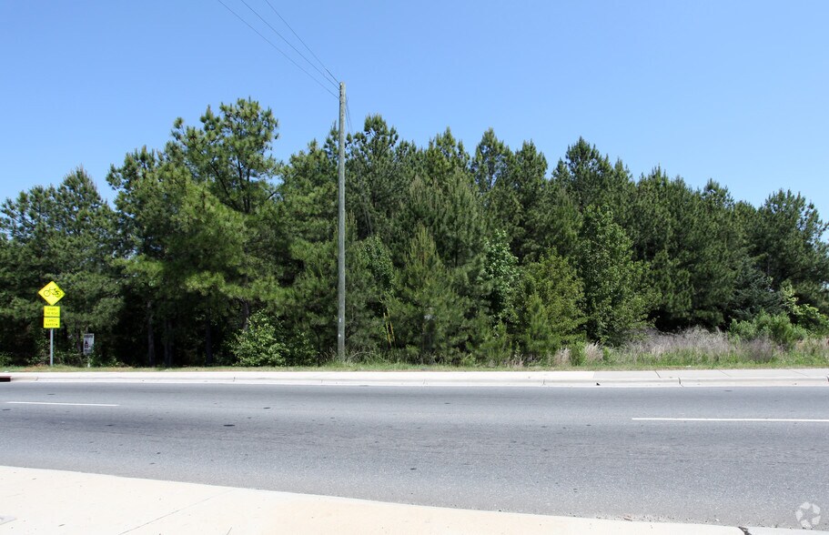 Durham Chapel Hill Blvd, Durham, NC for sale - Primary Photo - Image 1 of 1