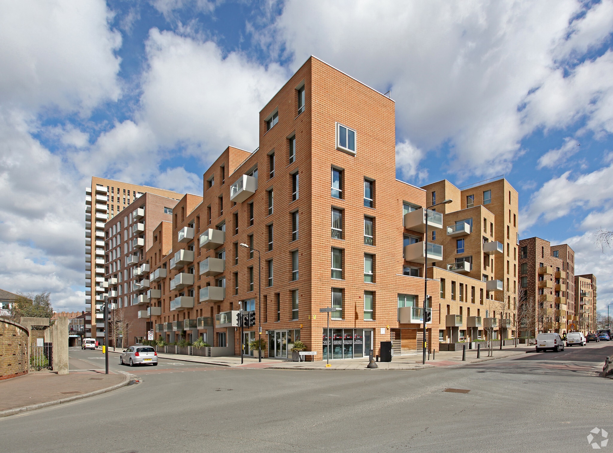 Devons Rd, London for lease Primary Photo- Image 1 of 4