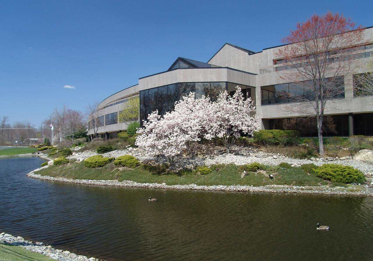 1 Maynard Dr, Park Ridge, NJ for lease Building Photo- Image 1 of 5