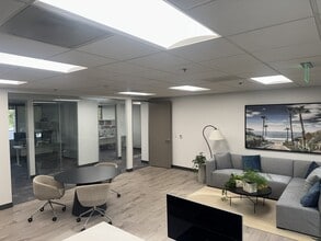 380 Stevens Ave, Solana Beach, CA for lease Interior Photo- Image 1 of 9