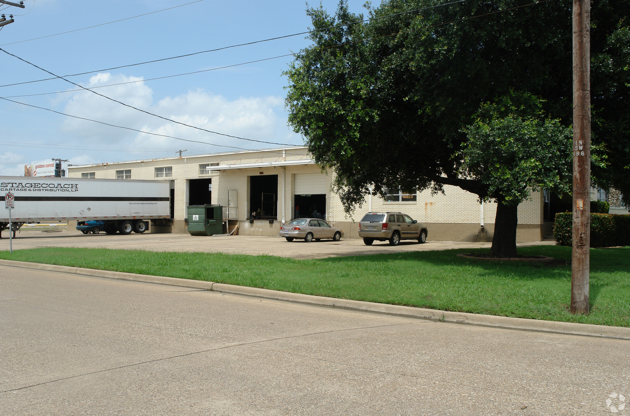 8901 Governors Row, Dallas, TX for sale Building Photo- Image 1 of 9