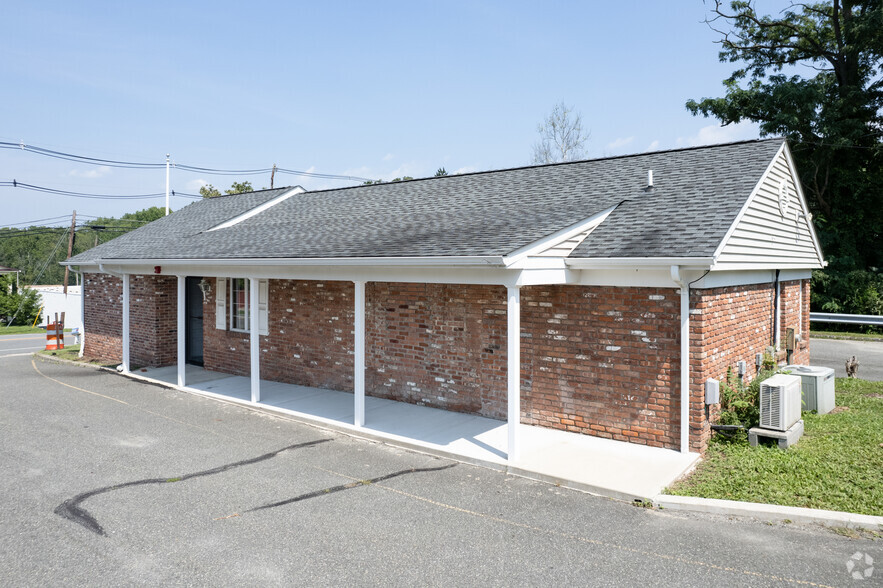 4 Lenape Rd, Andover, NJ for sale - Building Photo - Image 1 of 1