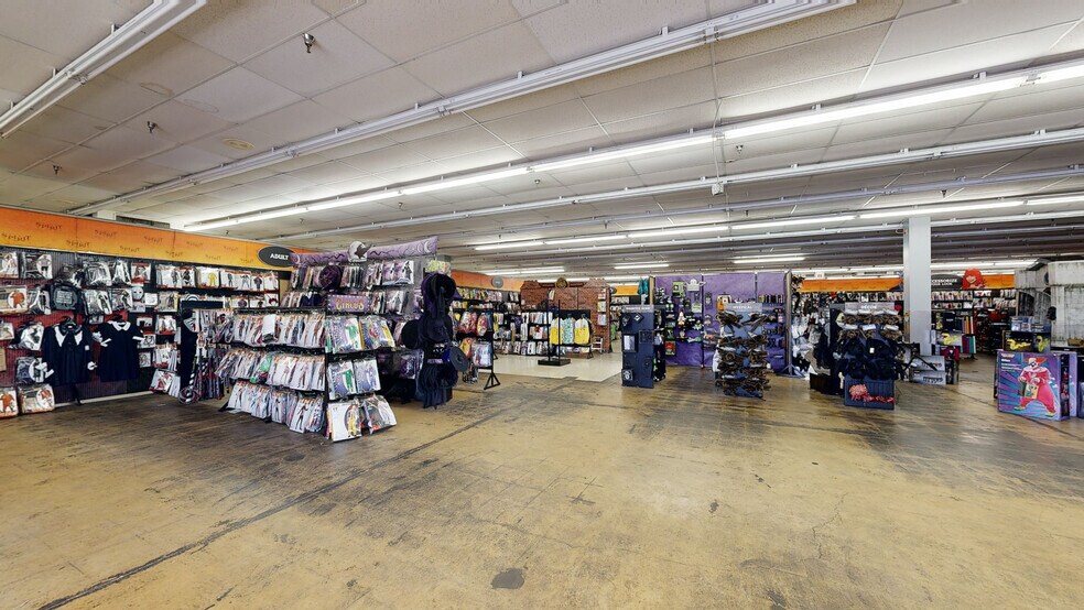 5100 Glencrossing Way, Cincinnati, OH 45238 Glenway Crossing