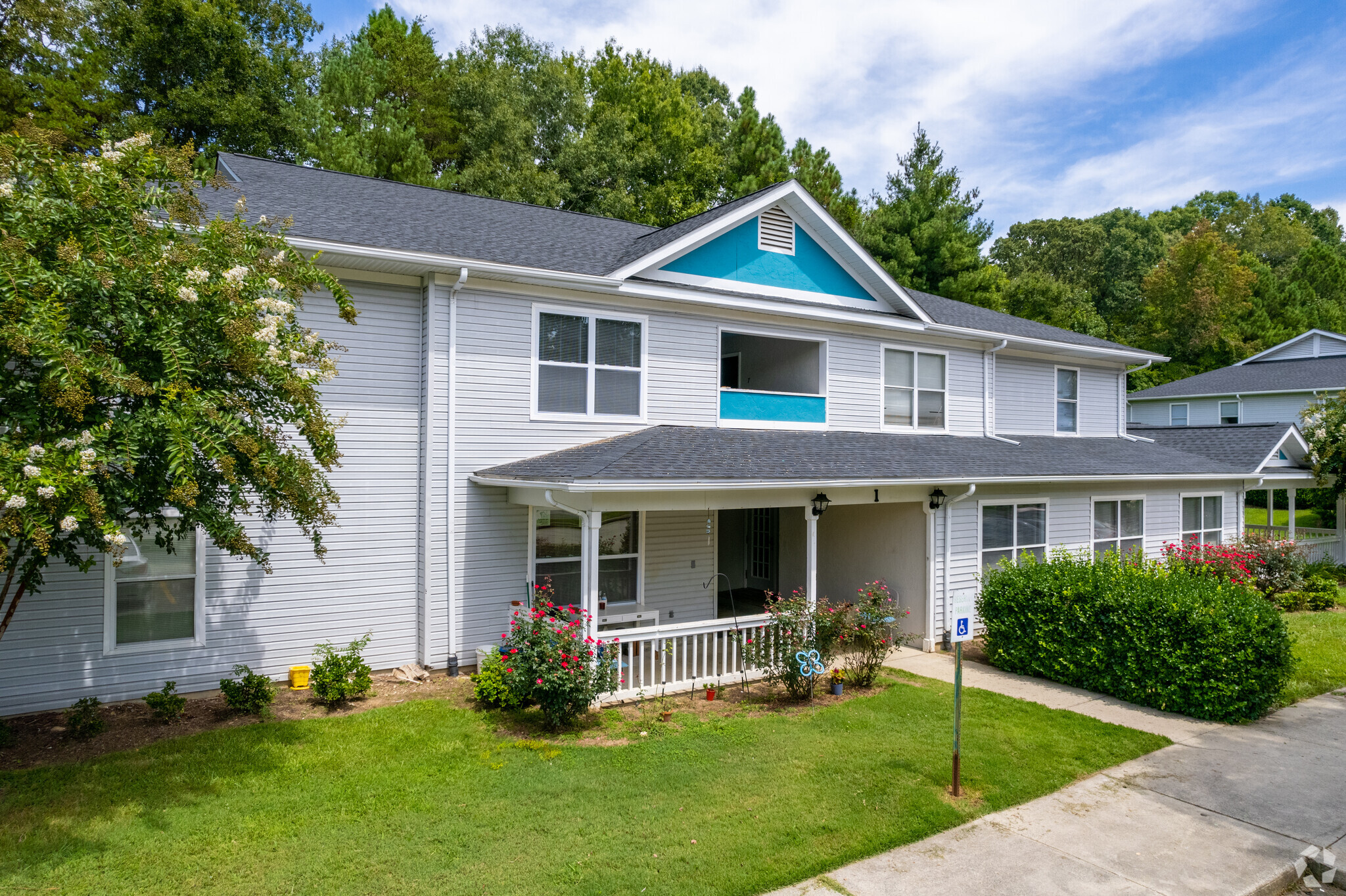 115 Holiday Park Rd, Hillsborough, NC for sale Primary Photo- Image 1 of 1