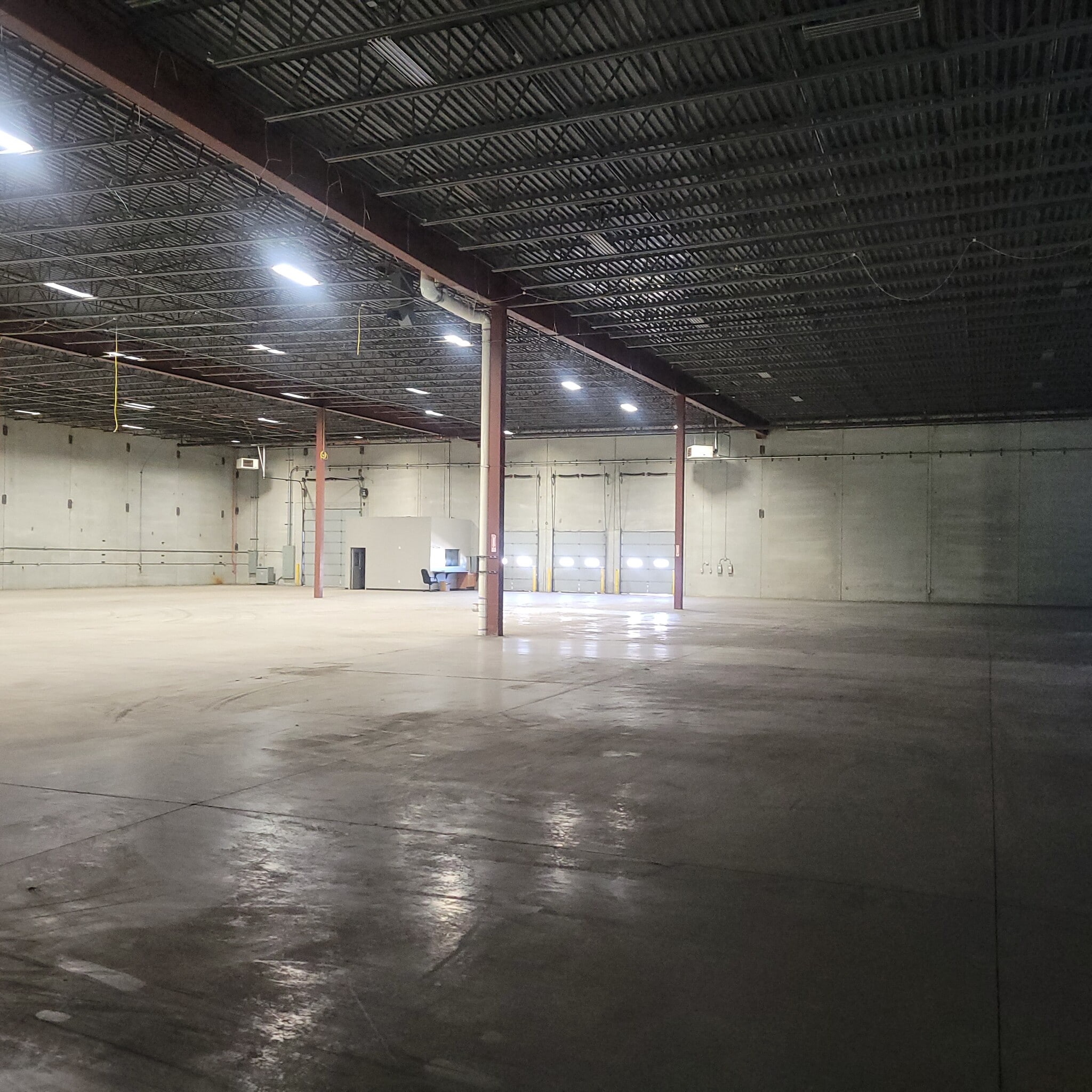 6575 Daniel Burnham Dr, Portage, IN for lease Building Photo- Image 1 of 6