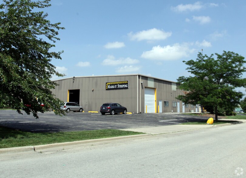 643 Parkwood Ave, Romeoville, IL 60446