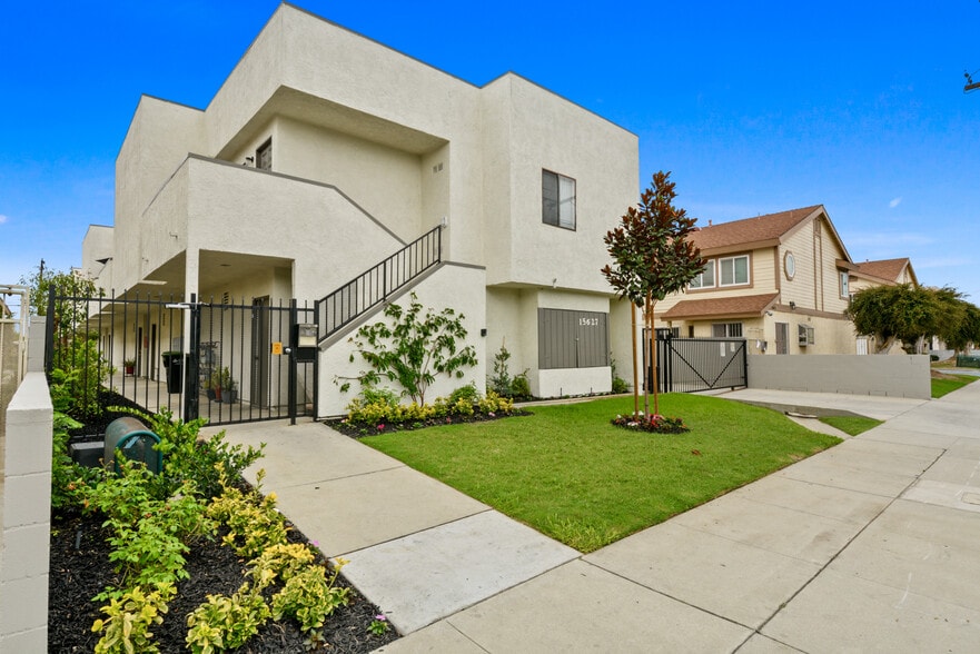 15627 Belshire Ave, Norwalk, CA for sale - Building Photo - Image 3 of 11