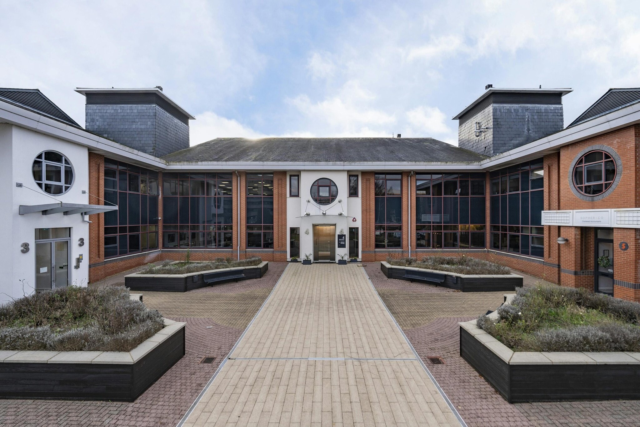 Elstree Way, Borehamwood for lease Building Photo- Image 1 of 9