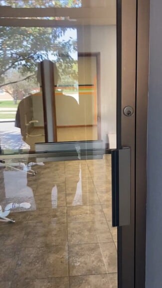 More details for 119 N Jackson St, Charles City, IA - Flex for Lease