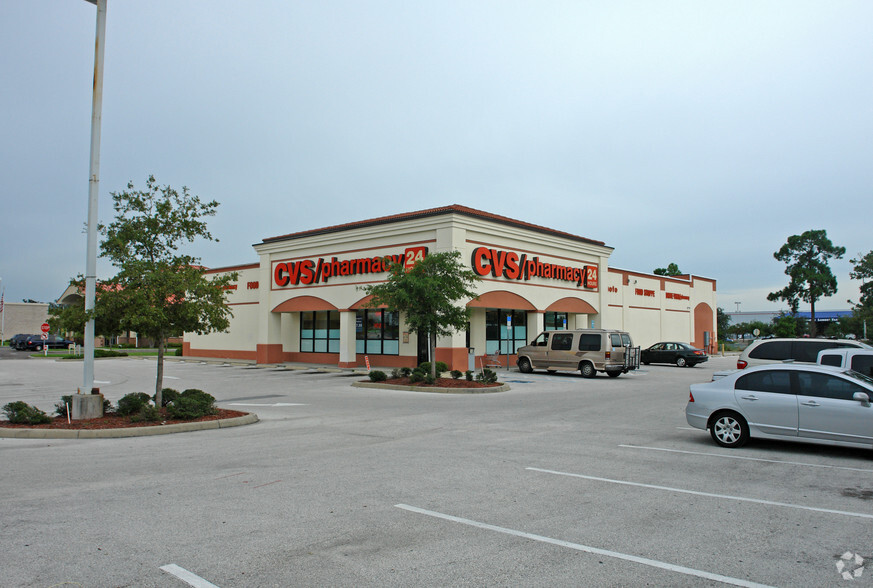 7101 Park Blvd, Pinellas Park, FL for lease - Primary Photo - Image 3 of 3